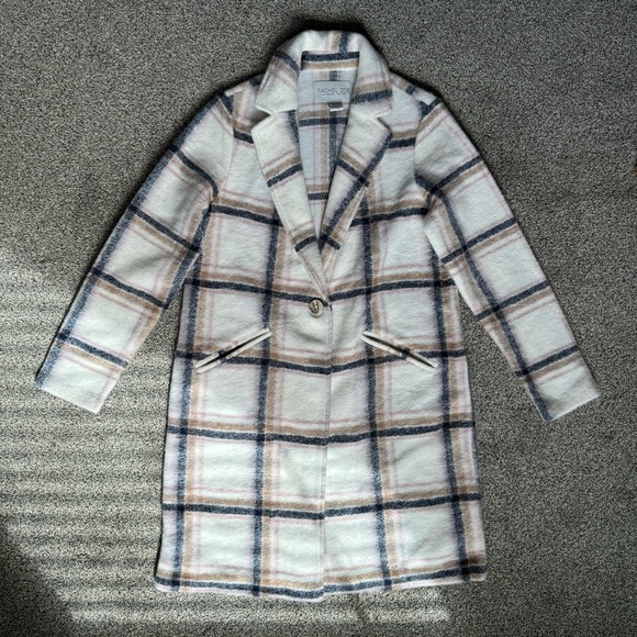Rachel Zoe Jackets & Blazers - Rachel Zoe Plaid Coat in White and Blue